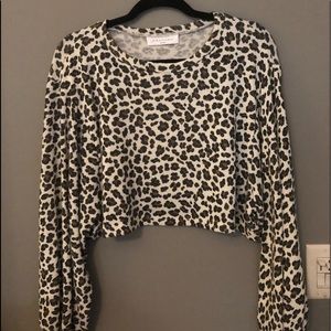 American Threads cheetah crop top